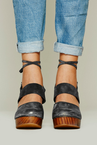 belmont leather clog