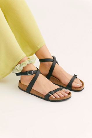 birkenstock yara vs daloa