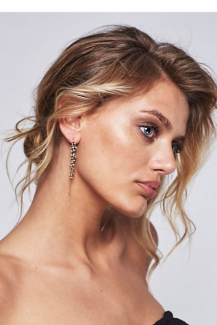 earrings on people