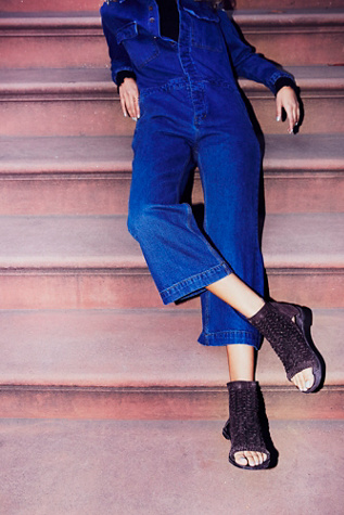 The Freestyle Sandals in 3 Colors main image 1