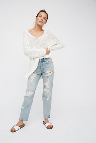 destroyed boyfriend jeans