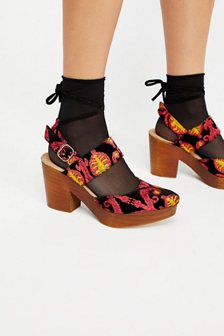 Cute Fashion Clogs & Mules for Women | Free People